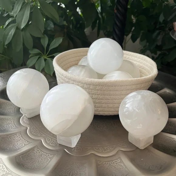 Medium Selenite Sphere with Light Stand (One) - Picture 7 of 7